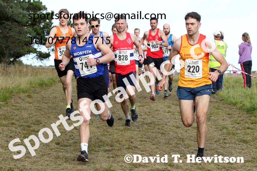 Senior mens 2021 North Eastern Harrier League, Druridge Bay. Photo: David T. Hewitson/Sports for All Pics